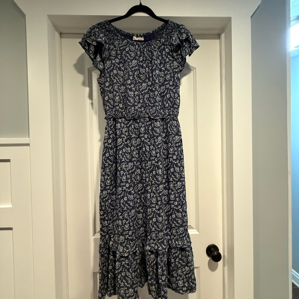 Universal Thread Blue Floral Flutter Sleeve Midi Dress